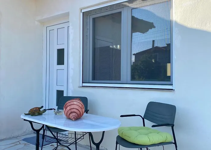 ο παραδεισος της νικολέτας *